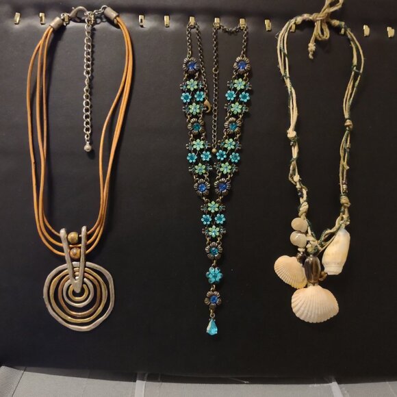 No Brand Jewelry - 3 Vintage Necklaces - Shells Blue Crystals Bronze Medallion
